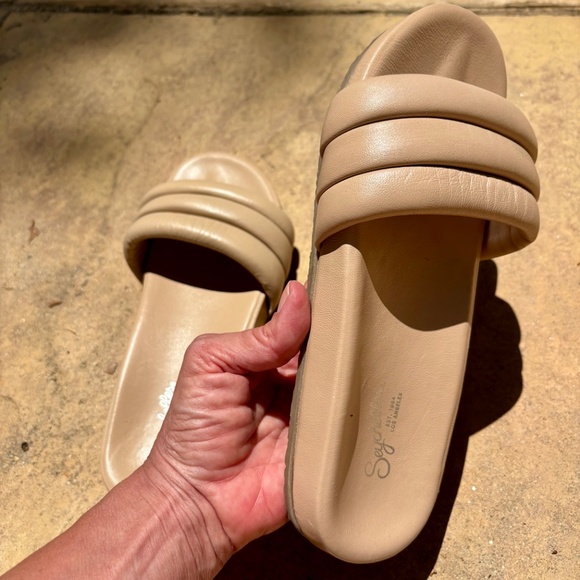 Seychelles Low Key Slide Sandals in Nude - Picture 5 of 6